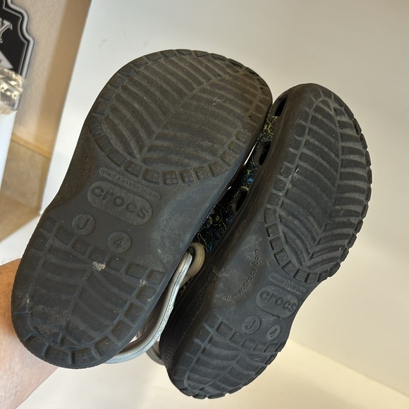 Crocs Star Wars Crogu Baby Yoda Cogs Shoes - Picture 10 of 10